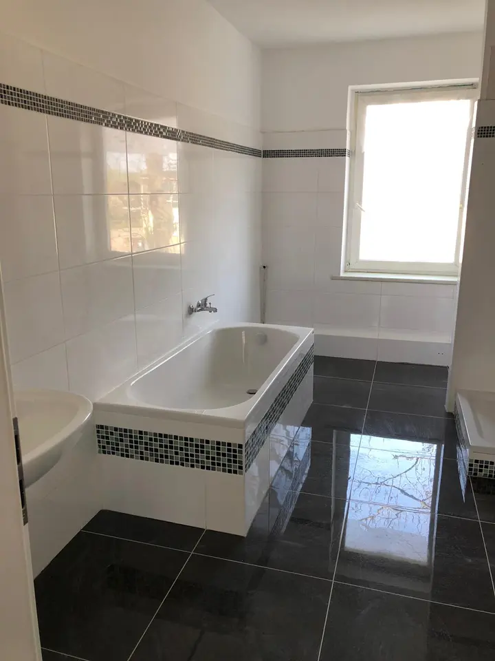 5 Zimmer Wohnung mit 95 m² in Zwickau – Bild 4