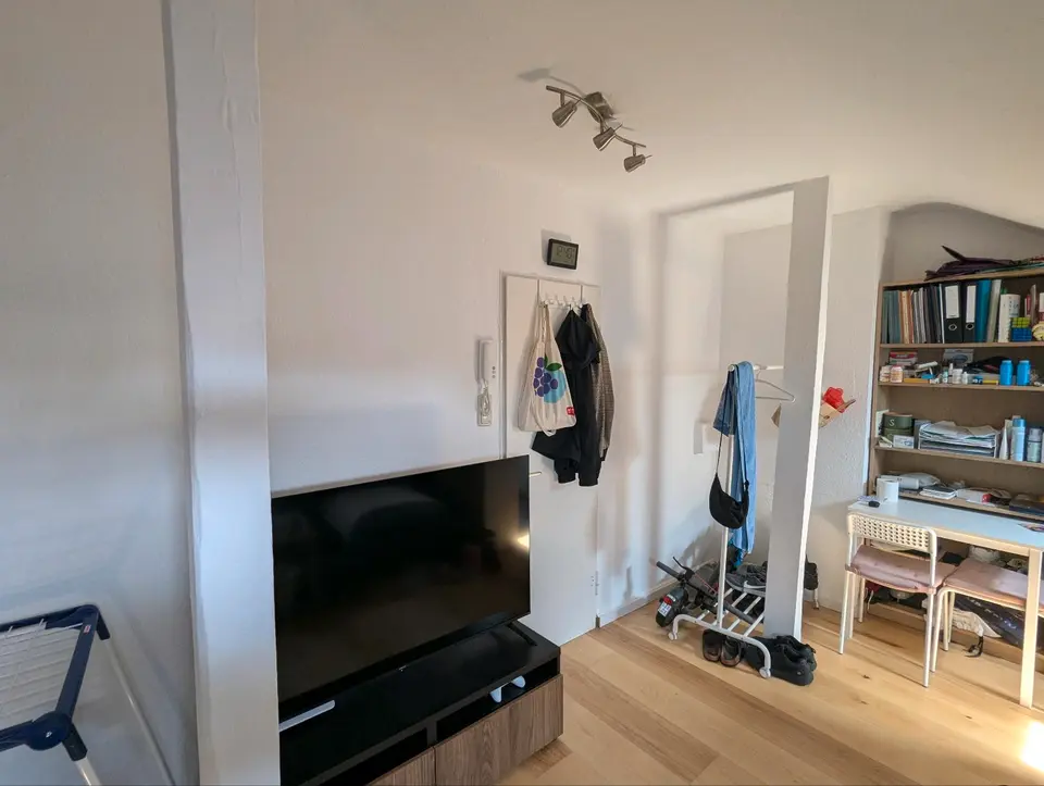 2 Zimmer Wohnung mit 30 m² in Frankfurt am Main – Bild 2