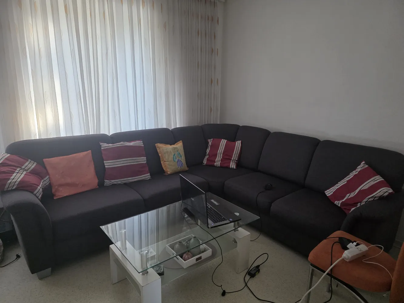 2 Zimmer Wohnung mit 65 m² in Hamburg – Bild 1