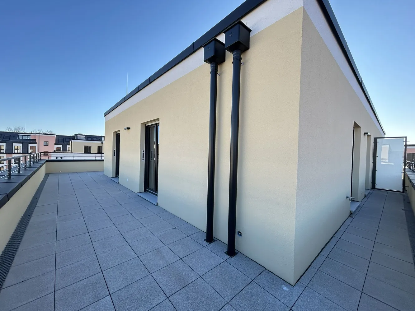 2 Zimmer Wohnung mit 91 m² in Dresden – Bild 5