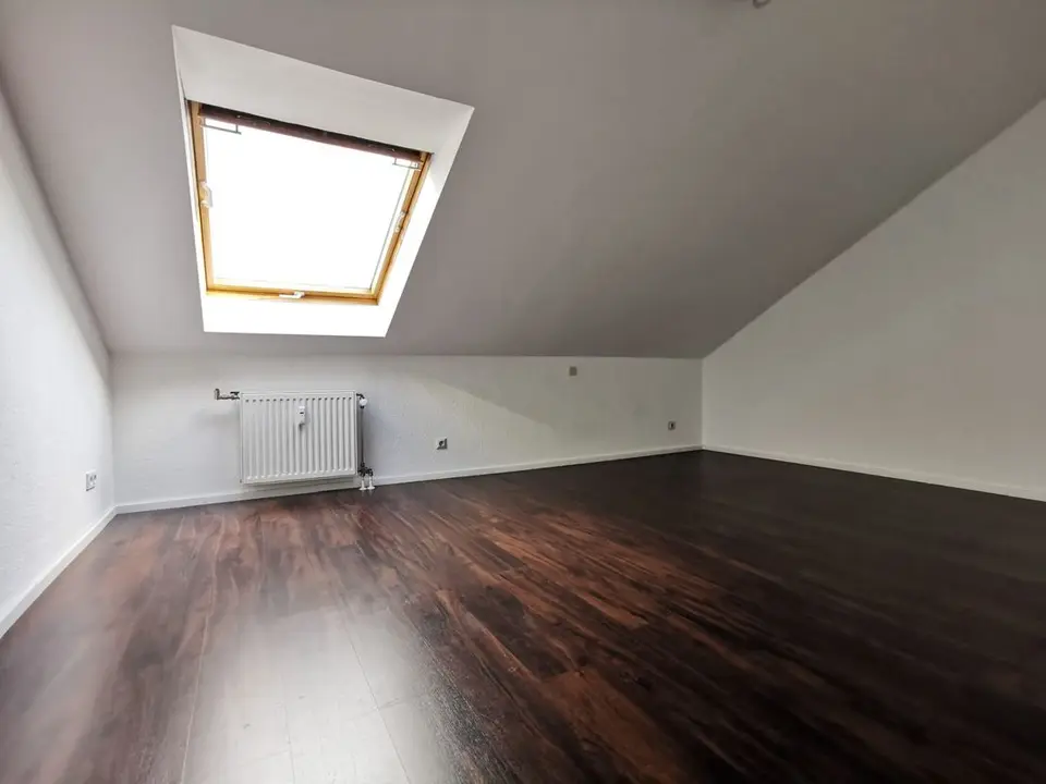 4 Zimmer Wohnung mit 118 m² in Köln – Bild 2