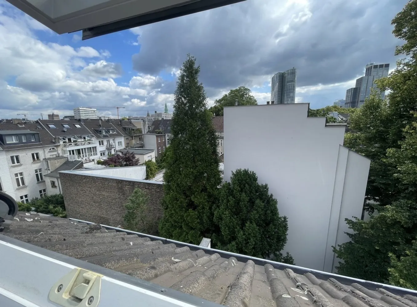 3 Zimmer Wohnung mit 100 m² in Düsseldorf – Bild 9