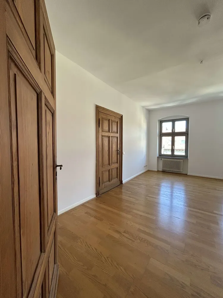 2 Zimmer Wohnung mit 81 m² in Berlin – Bild 8