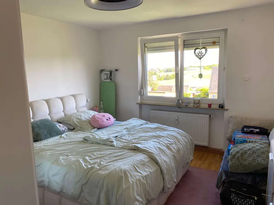 4 Zimmer Wohnung mit 90 m² in Hof – Bild 1