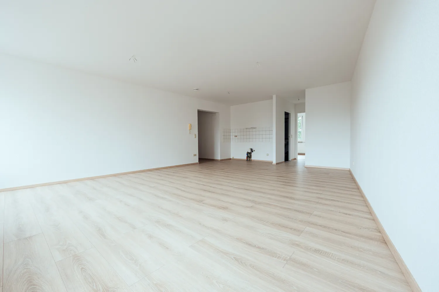 2 Zimmer Wohnung mit 56 m² in Magdeburg – Bild 2