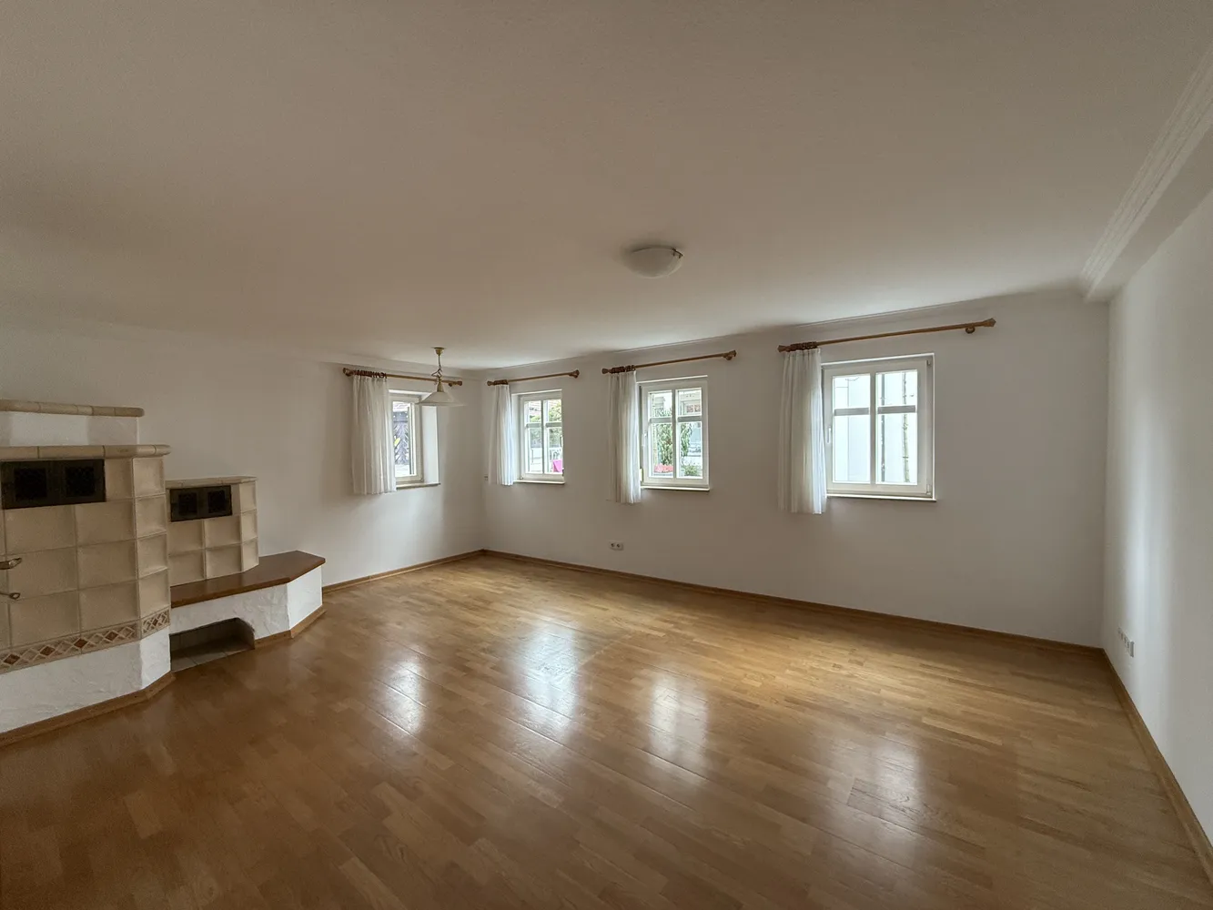 6 Zimmer Wohnung mit 142 m² in Metzingen – Bild 12