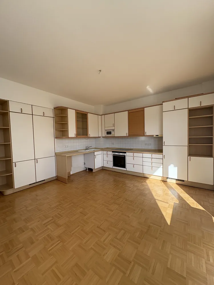 2 Zimmer Wohnung mit 75 m² in Essen – Bild 2