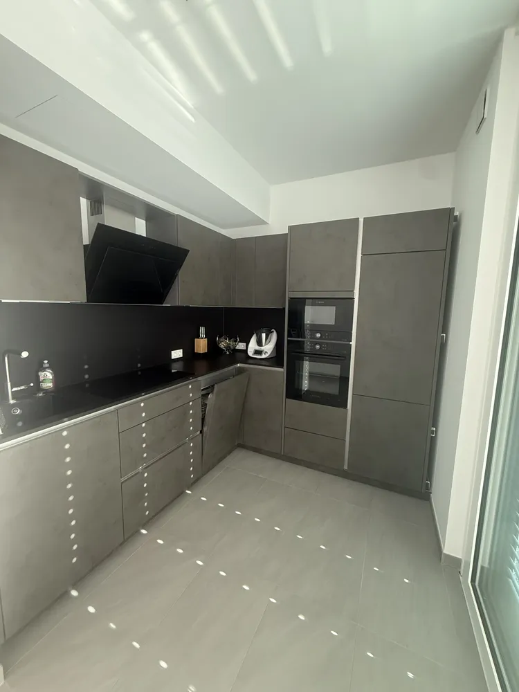 3 Zimmer Wohnung mit 120 m² in Frankfurt am Main – Bild 2