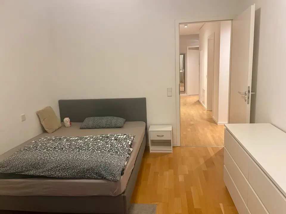 WG-Zimmer mit 140 m² in Frankfurt am Main – Bild 2
