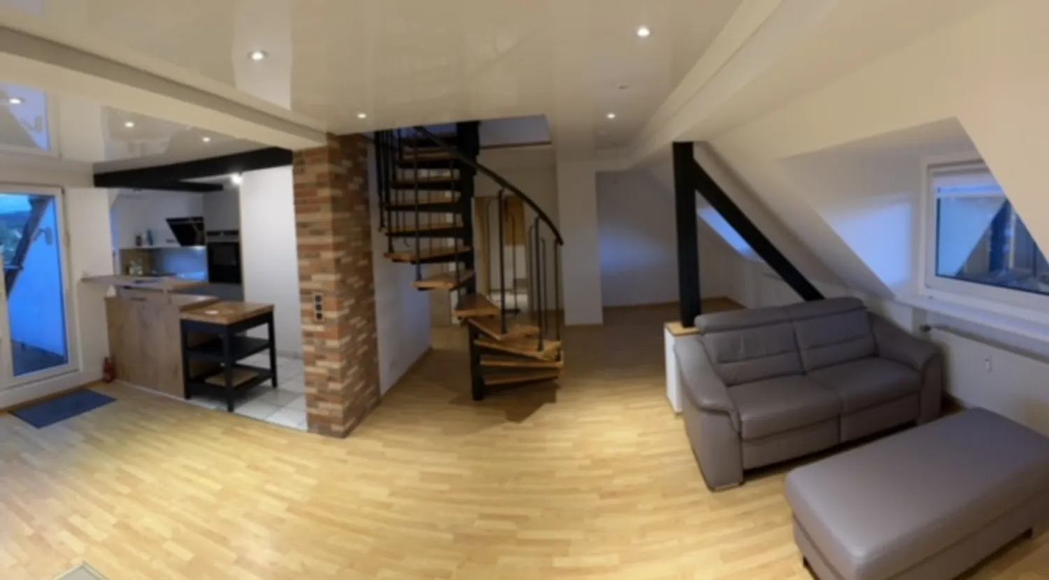 2 Zimmer Wohnung mit 85 m² in Düsseldorf – Bild 1