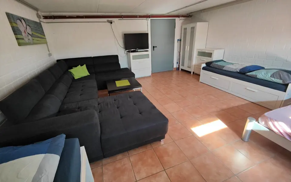 Shared room with 30 m² in Stuttgart – Photo 1