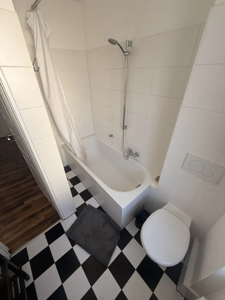 2 room apartment with 58 m² in Frankfurt am Main – Photo 4