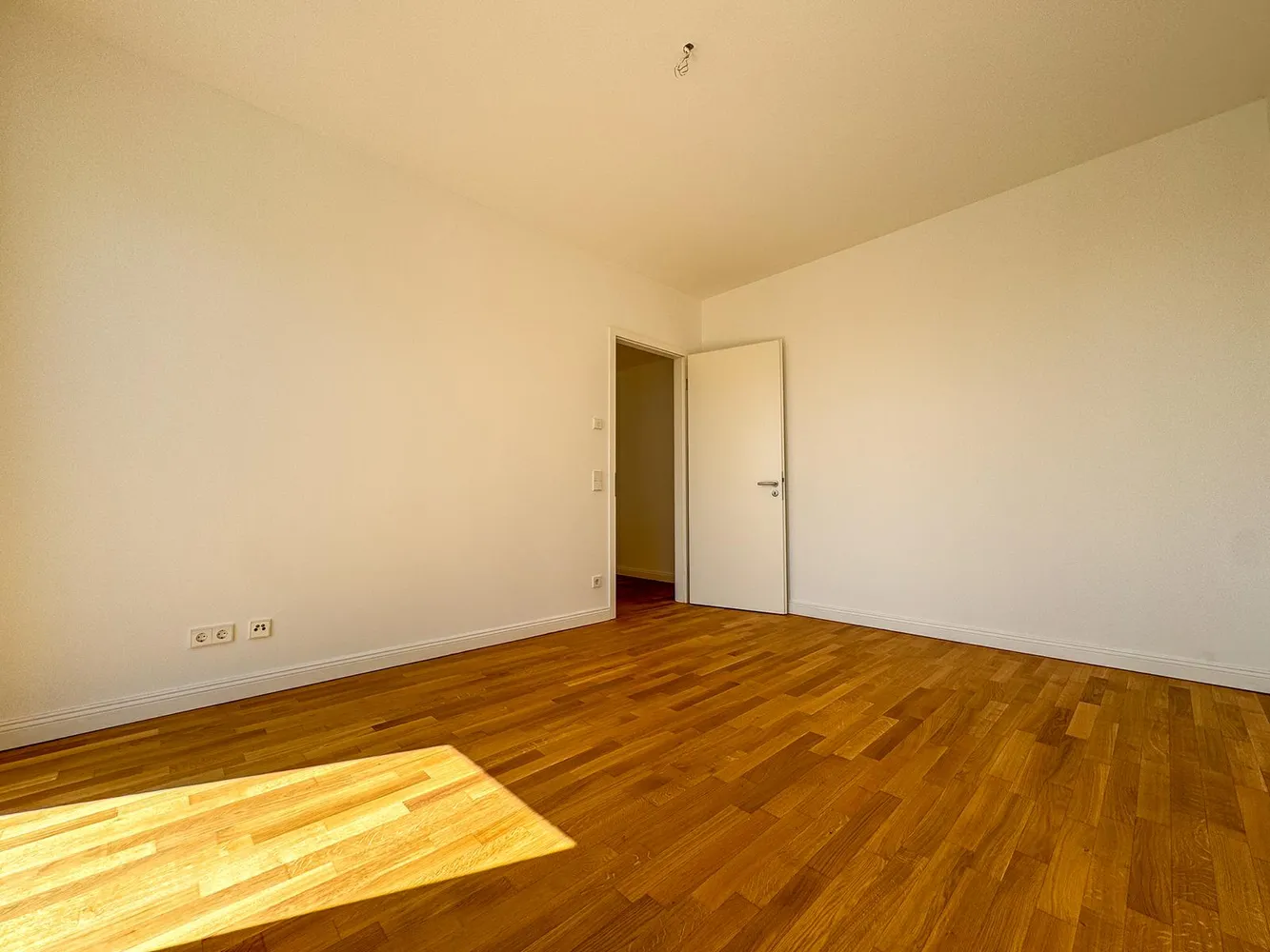 3 Zimmer Wohnung mit 98 m² in Düsseldorf – Bild 12