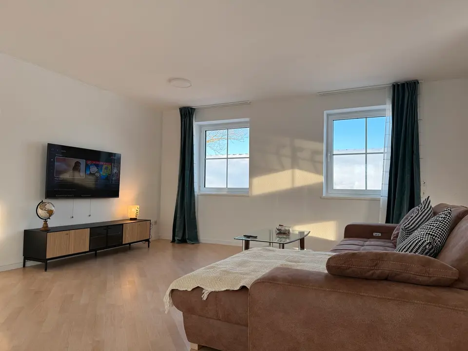 3 Zimmer Wohnung mit 135 m² in Hannover – Bild 1