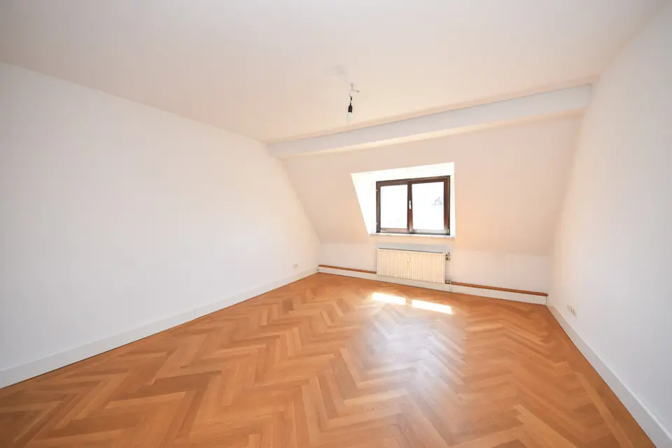 4 Zimmer Wohnung mit 105 m² in Aschaffenburg – Bild 6
