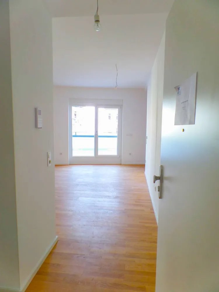 2 Zimmer Wohnung mit 86 m² in Dresden – Bild 2