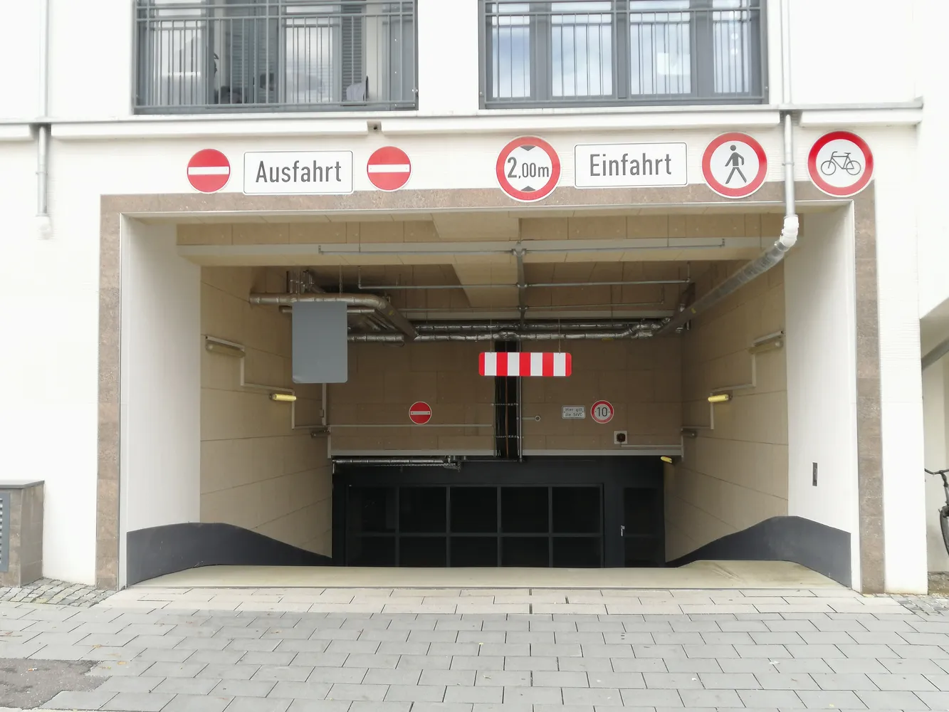 1 Zimmer Wohnung mit 31 m² in München – Bild 11