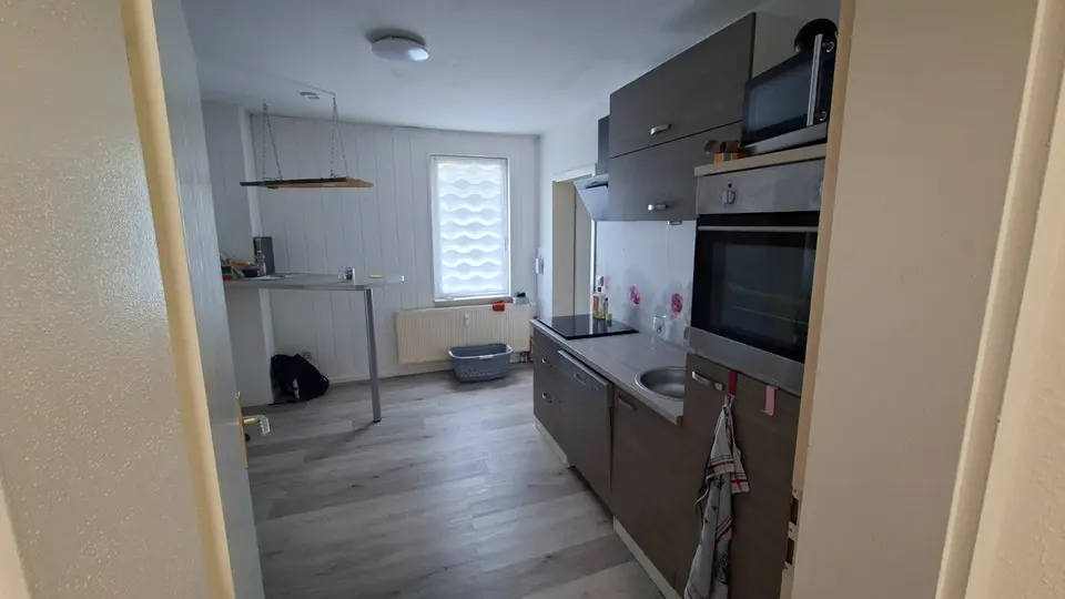 4 Zimmer Wohnung mit 115 m² in Suhl – Bild 2