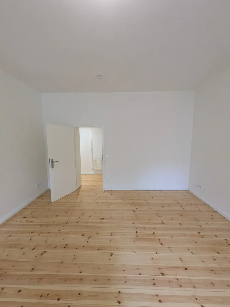 2 Zimmer Wohnung mit 82 m² in Berlin – Bild 8