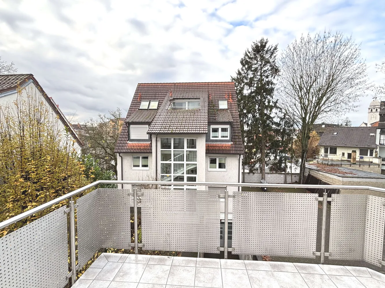 3 room apartment with 114 m² in Neu-Isenburg – Photo 3