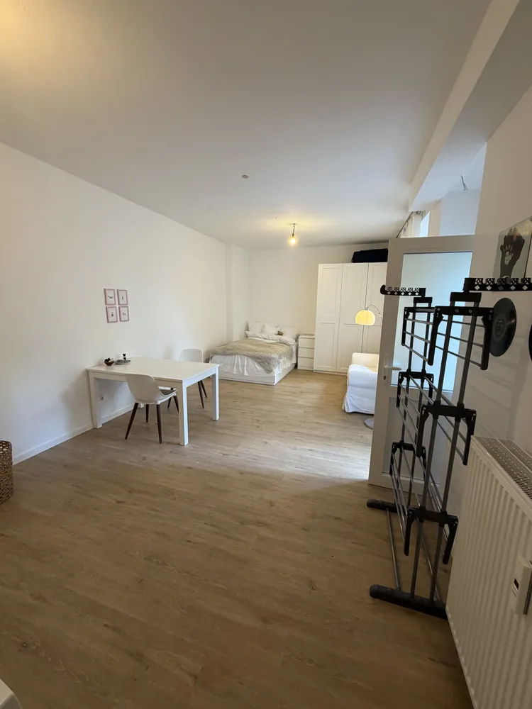 1 Zimmer Wohnung mit 30 m² in München – Bild 2