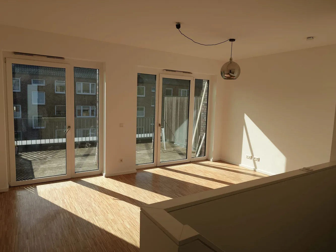 4 Zimmer Wohnung mit 107 m² in Hamburg – Bild 2