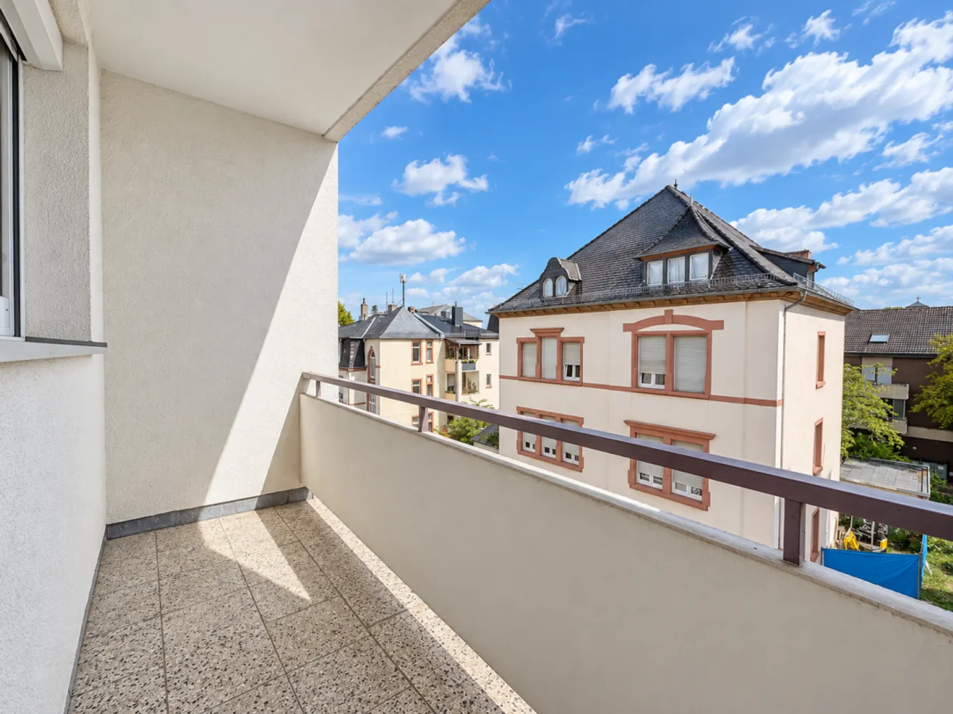 3 Zimmer Wohnung mit 88 m² in Frankfurt am Main – Bild 1