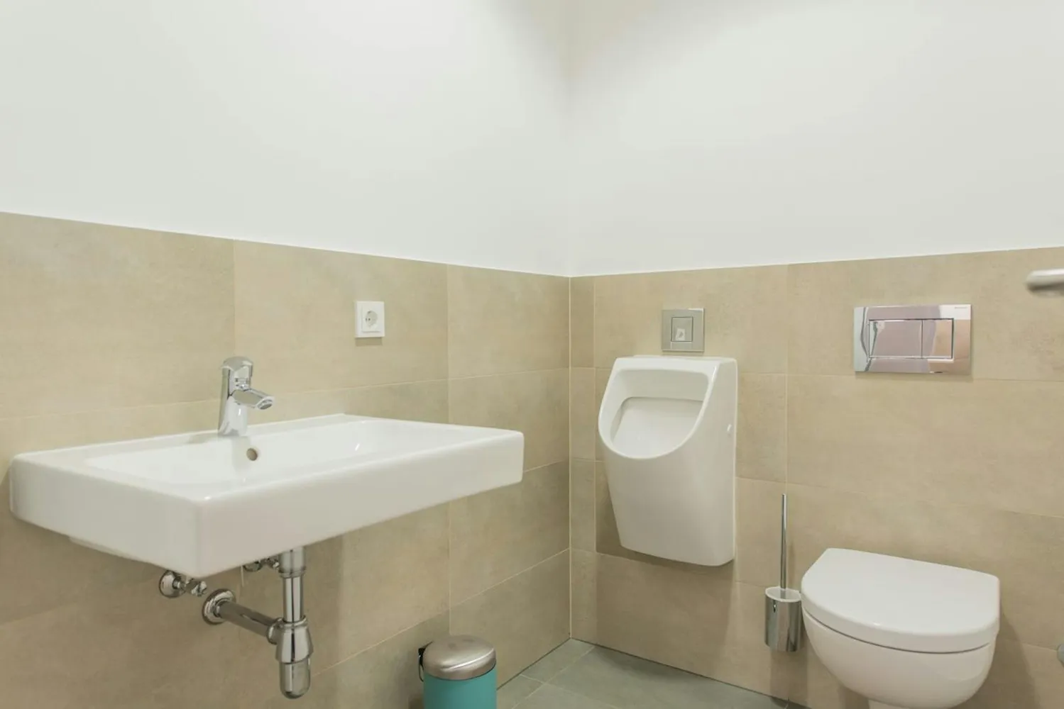 Shared room with 13 m² in Munich – Photo 8