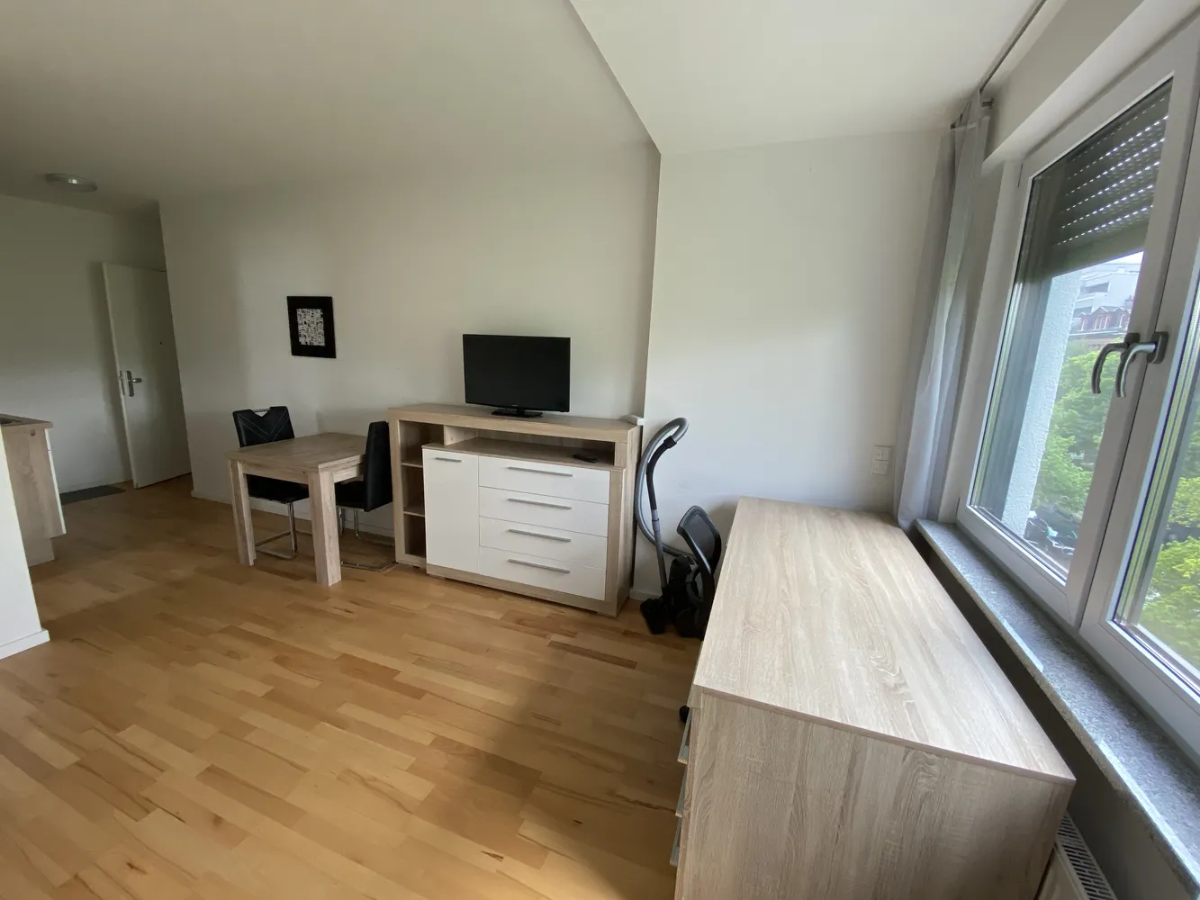 1 Zimmer Wohnung mit 28 m² in Wiesbaden – Bild 2