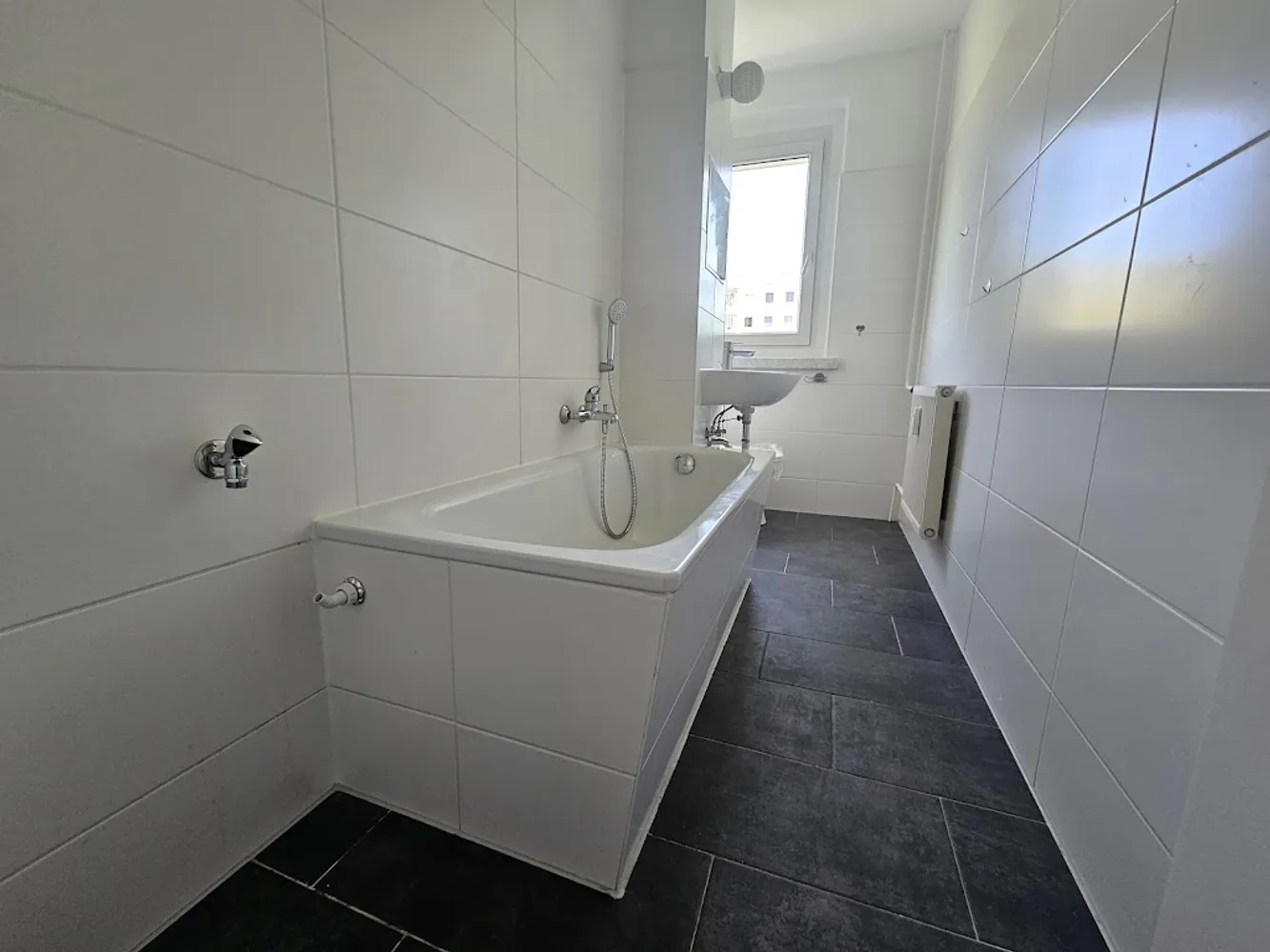 3 Zimmer Wohnung mit 61 m² in Halle (Saale) – Bild 7