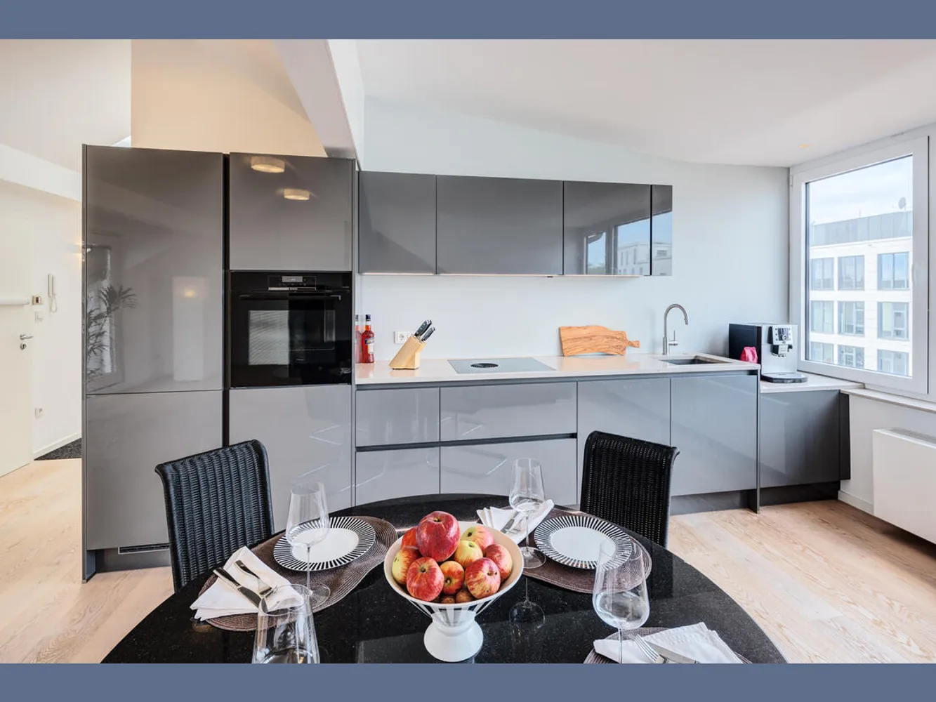 2 room apartment with 93 m² in Munich – Photo 7