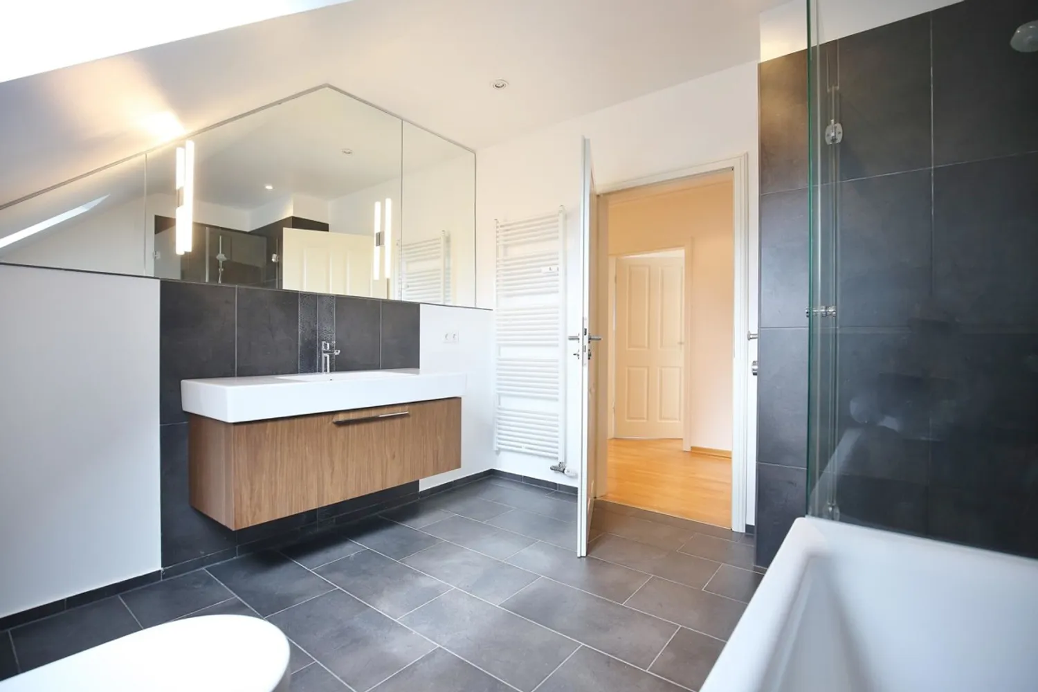 2 room apartment with 80 m² in Hamburg – Photo 6