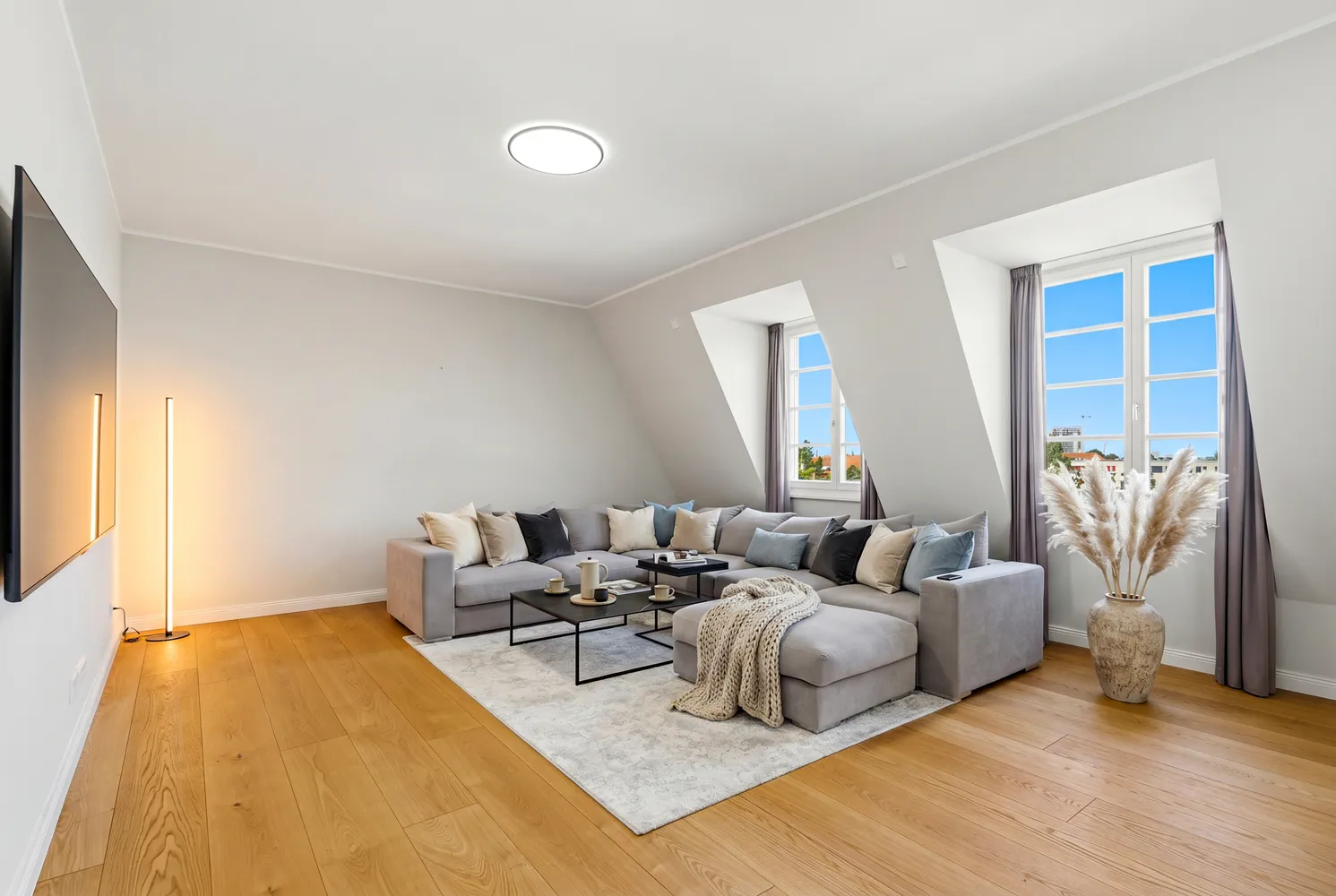 4 Zimmer Wohnung mit 178 m² in Berlin – Bild 1