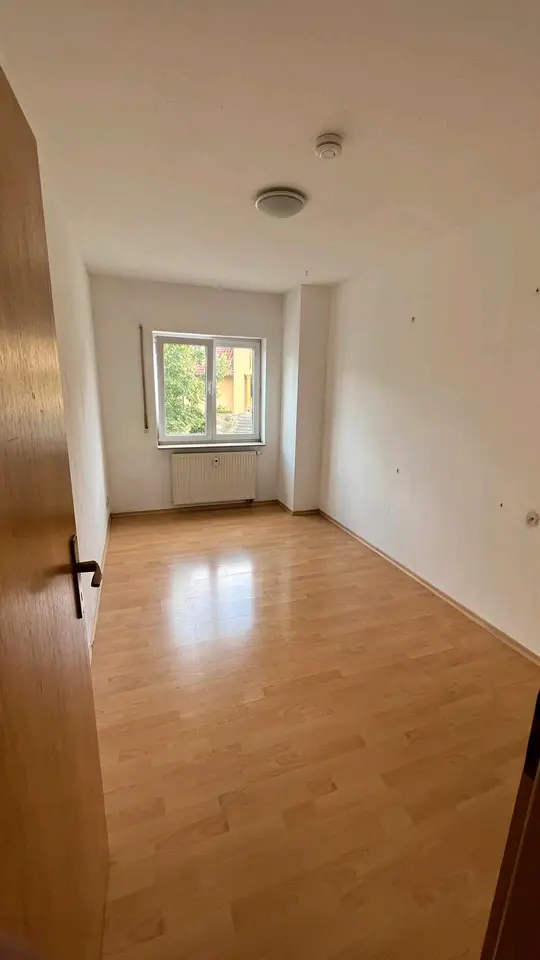 5 Zimmer Wohnung mit 110 m² in Mosbach – Bild 2