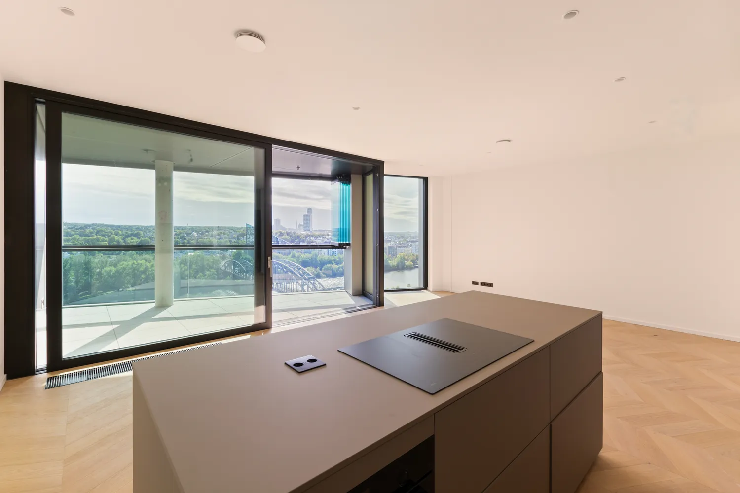 3 room apartment with 121 m² in Frankfurt am Main – Photo 1