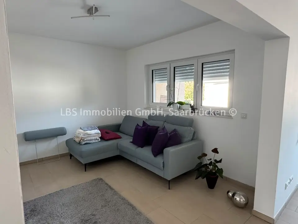 5 Zimmer Wohnung mit 127 m² in Saarbrücken – Bild 1