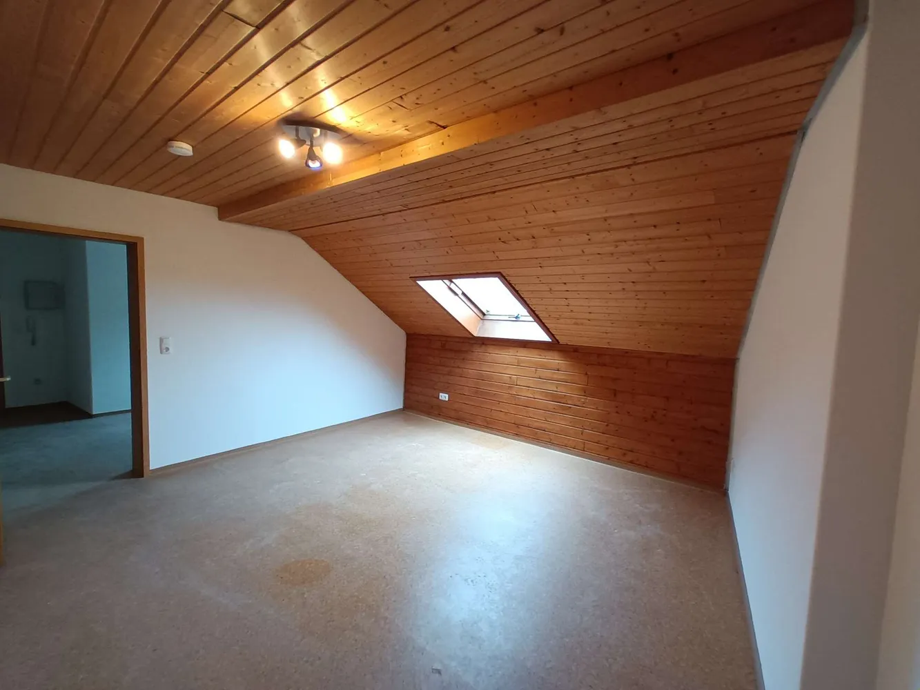 1 Zimmer Wohnung mit 30 m² in Hof – Bild 2