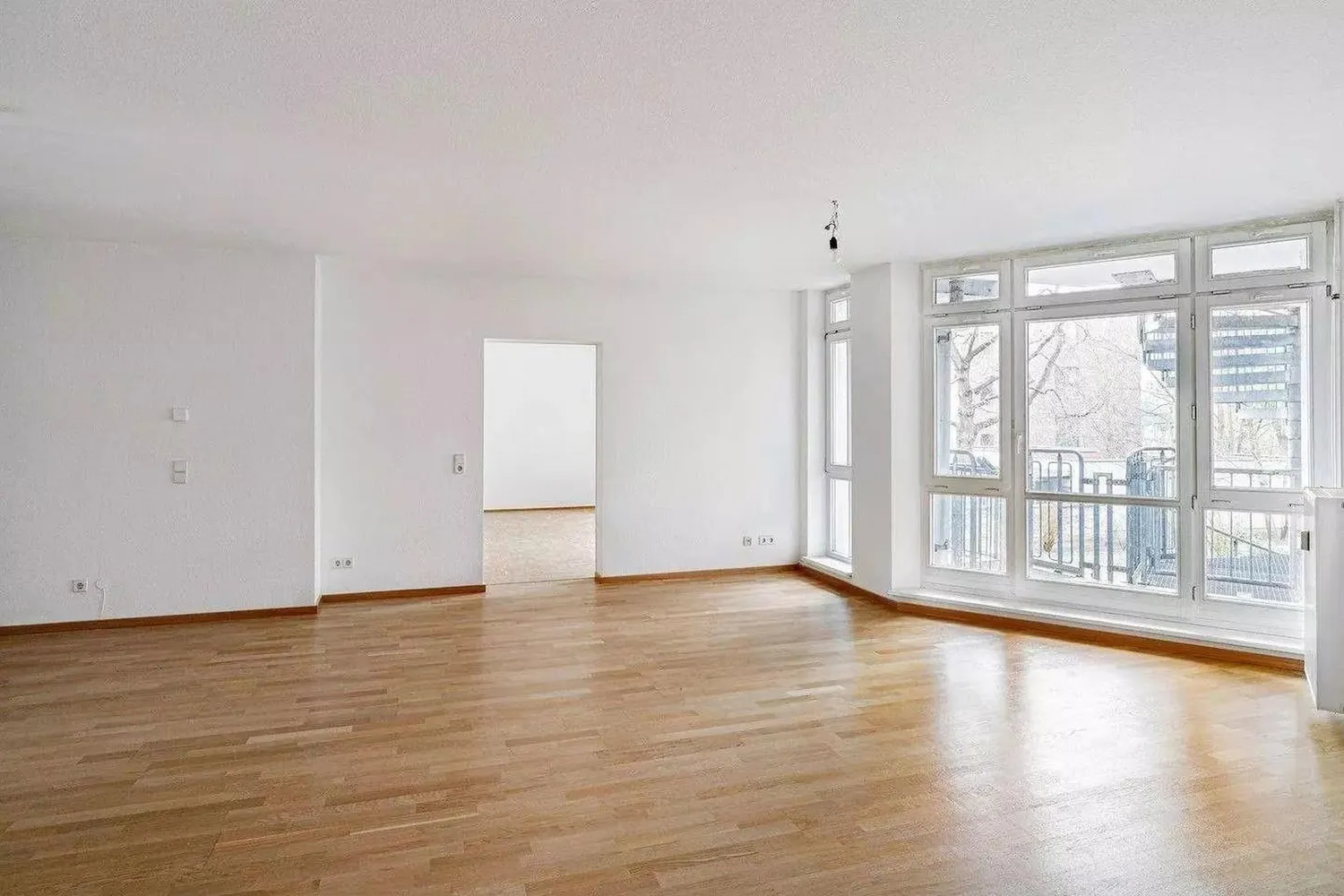 3 Zimmer Wohnung mit 140 m² in Berlin – Bild 1