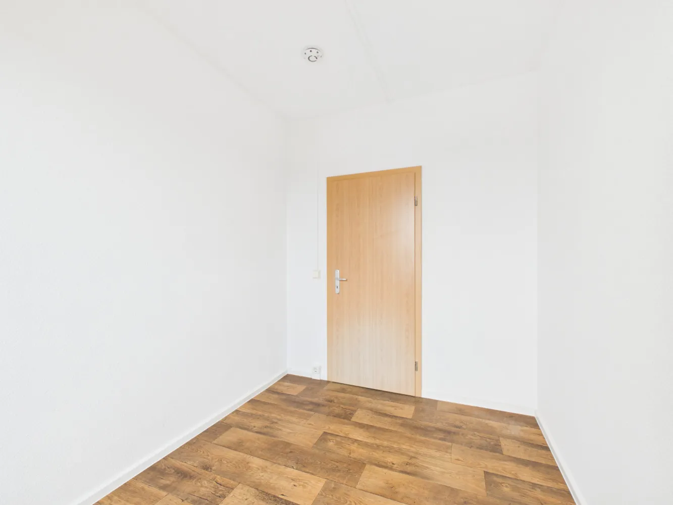 4 Zimmer Wohnung mit 80 m² in Chemnitz – Bild 4