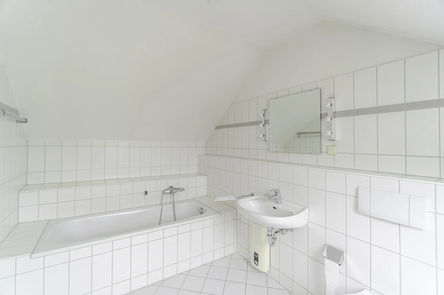2 Zimmer Wohnung mit 63 m² in Düsseldorf – Bild 4