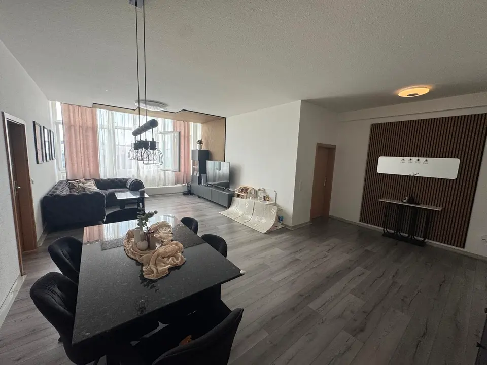 4 Zimmer Wohnung mit 134 m² in Heilbronn – Bild 1