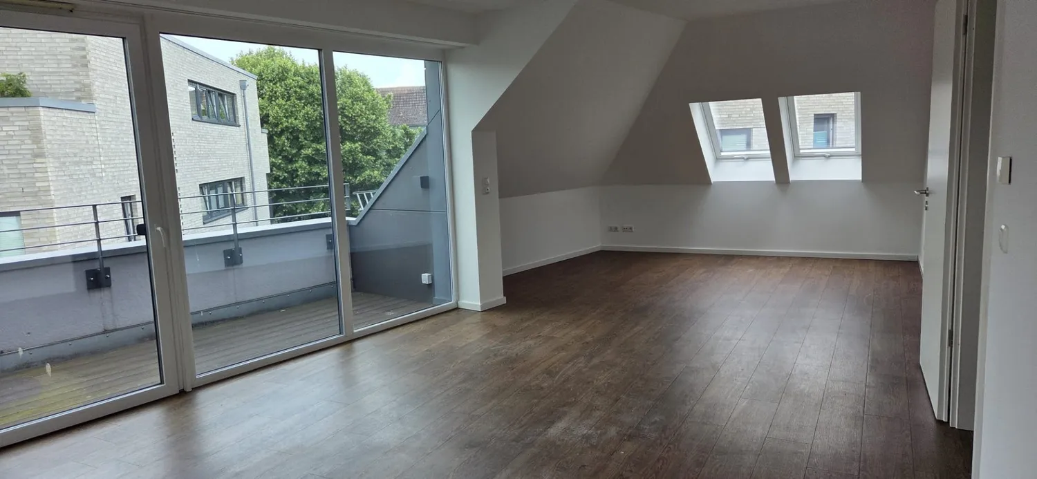 4 Zimmer Wohnung mit 97 m² in Kiel – Bild 2