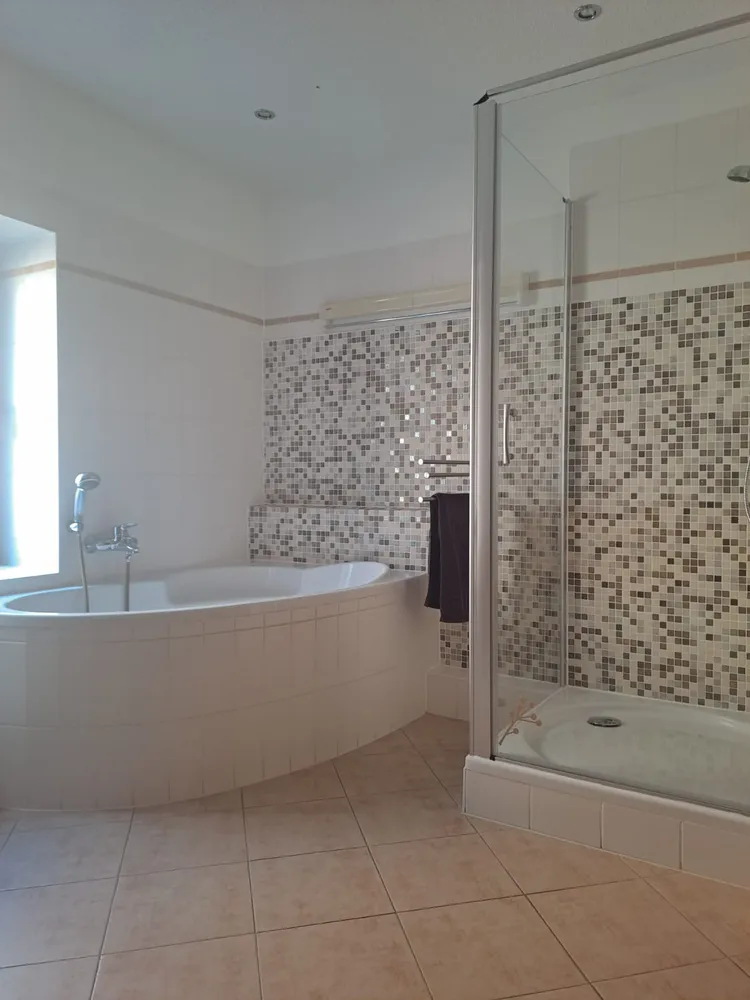 4 Zimmer Wohnung mit 139 m² in Halle (Saale) – Bild 11