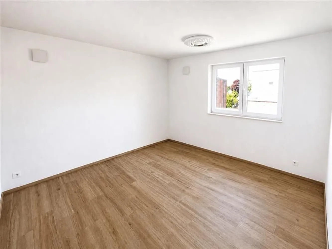 3 Zimmer Wohnung mit 81 m² in Hamburg – Bild 3