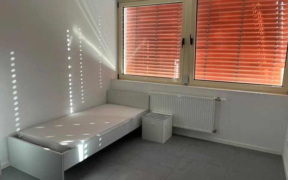 Shared room with 16 m² in Stuttgart – Photo 2