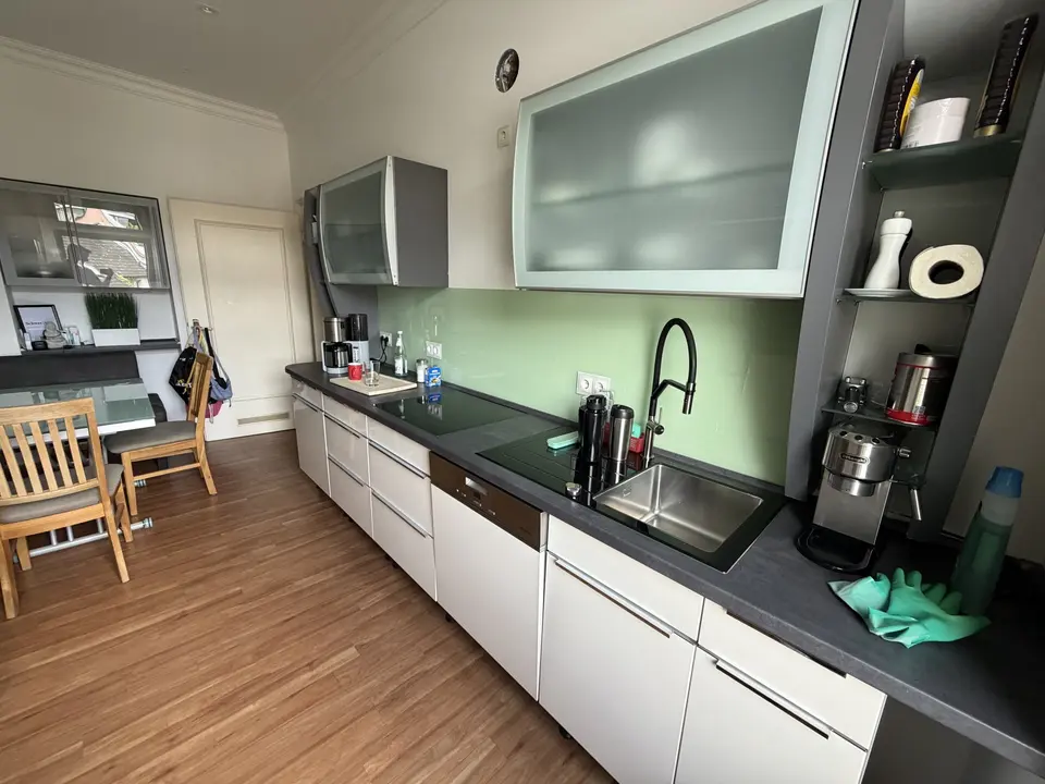 7 Zimmer Wohnung mit 143 m² in Bonn – Bild 3