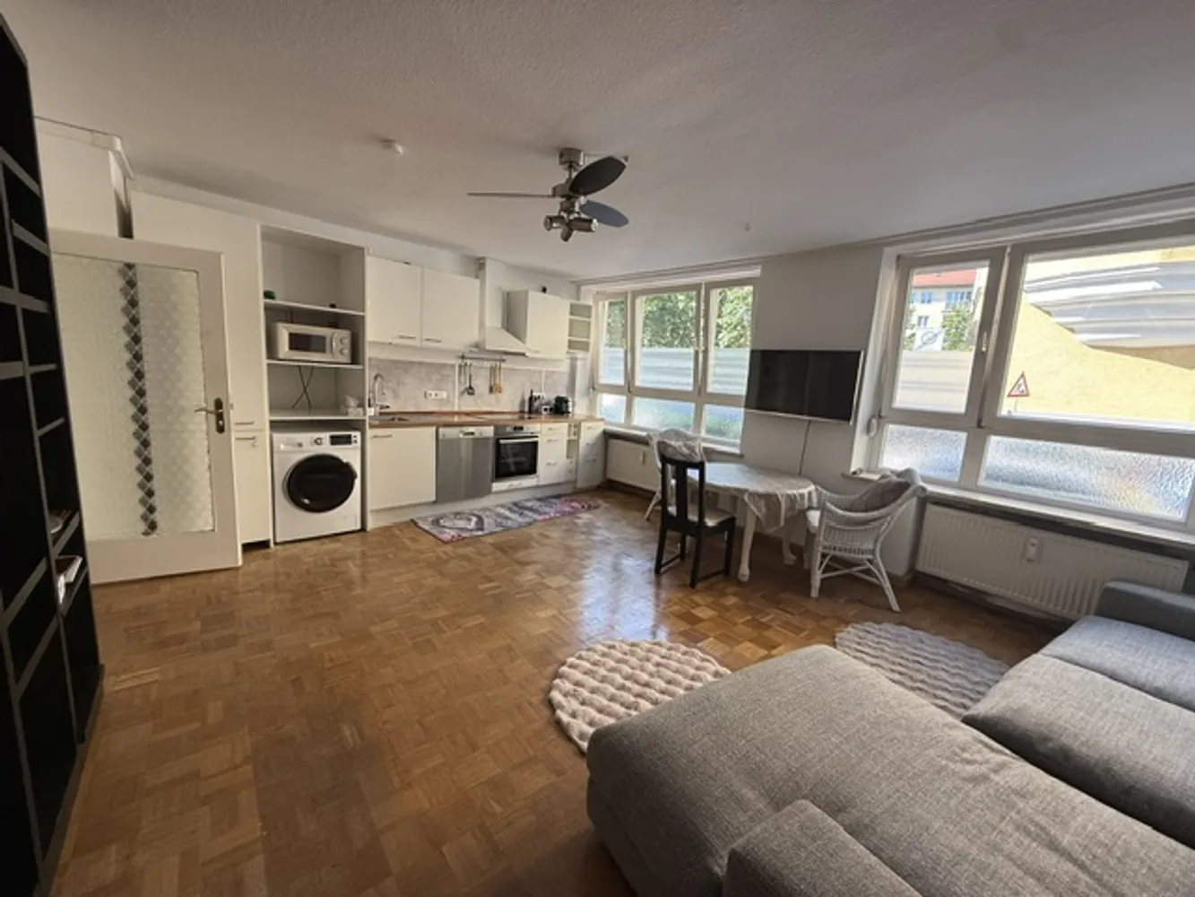 1 room apartment with 65 m² in Munich – Photo 9