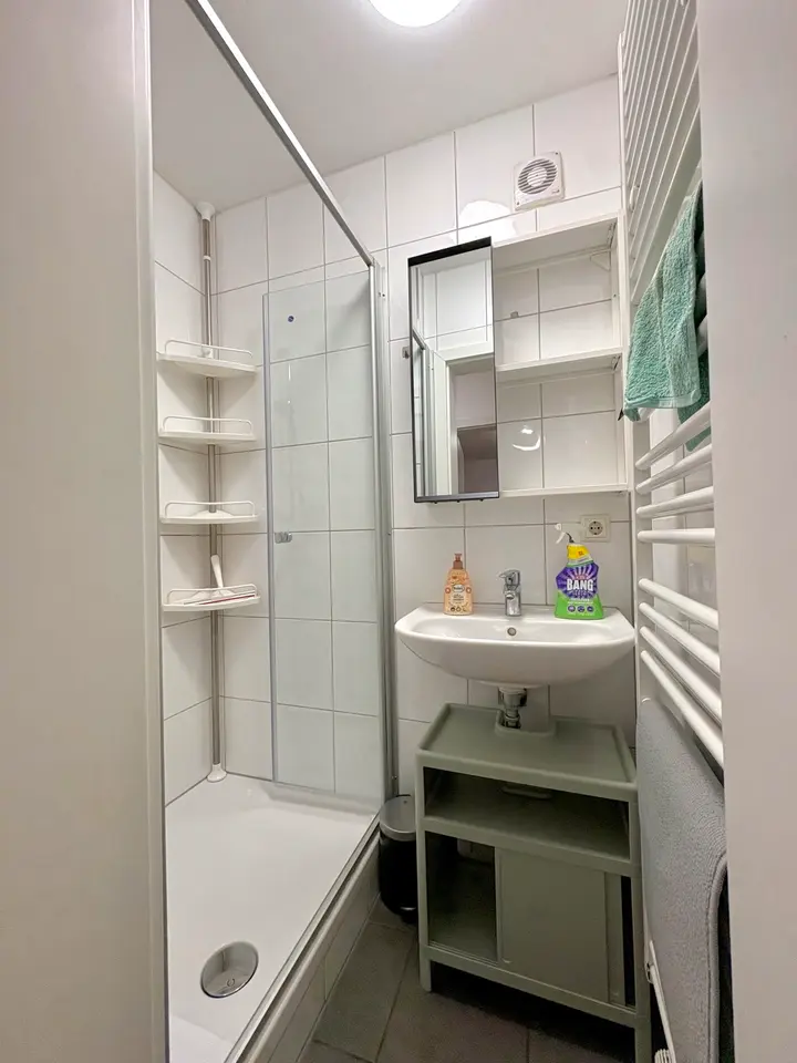 Shared room with 15 m² in Stuttgart – Photo 4