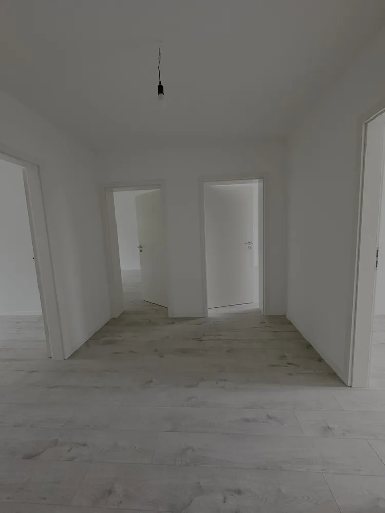3 Zimmer Wohnung mit 90 m² in Düsseldorf – Bild 2
