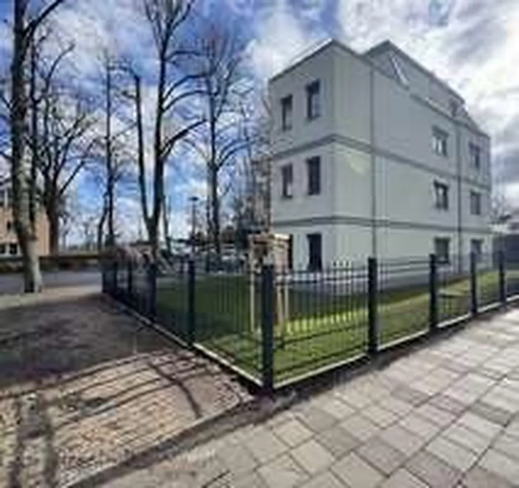 4 Zimmer Wohnung mit 143 m² in Berlin – Bild 2